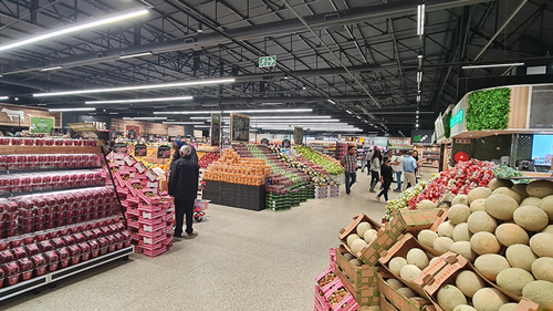 Food Lovers Market Montana indoor