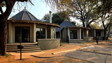 SANPARKS: SKUKUZA RONDAVELS
