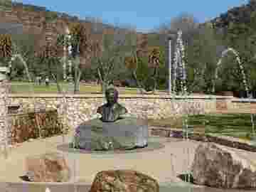 SISULU CIRCLE MEMORIAL GARDEN